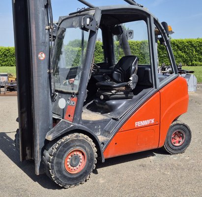 Chariot élévateur diesel Fenwick Linde H30D