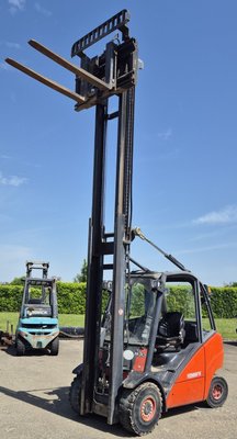 Chariot élévateur diesel Fenwick Linde H30D