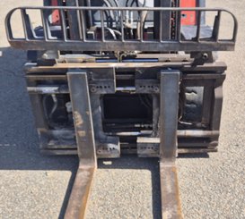 Chariot élévateur diesel Fenwick Linde H30D - 12