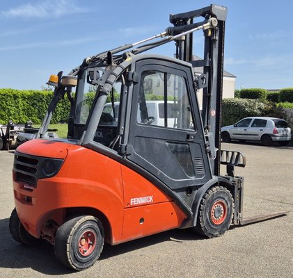 Chariot élévateur diesel Fenwick Linde H30D