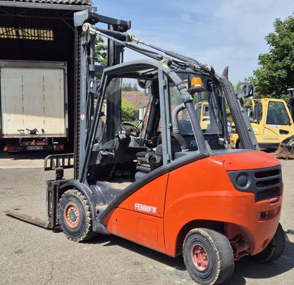 Chariot élévateur diesel Fenwick Linde H30D