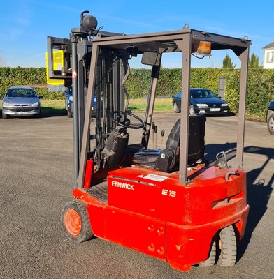 Chariot élévateur électrique Fenwick Linde E15