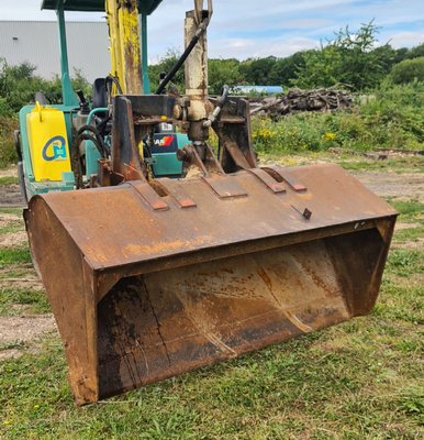 Unknown range 208 Manitou GODET HYDRAULIQUE DE REPRISE SUR TABLIER FEM II 2T5  LARGEUR 1M65