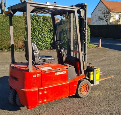 Chariot élévateur électrique Fenwick Linde E15