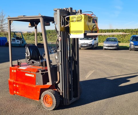 Chariot élévateur électrique Fenwick Linde E15