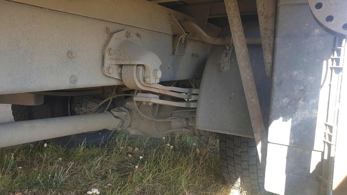 Camion porteur Renault Trucks MIDLUM 180 DCI