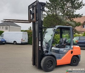 Chariot élévateur gaz Toyota 02 8FGJF 35 - 1